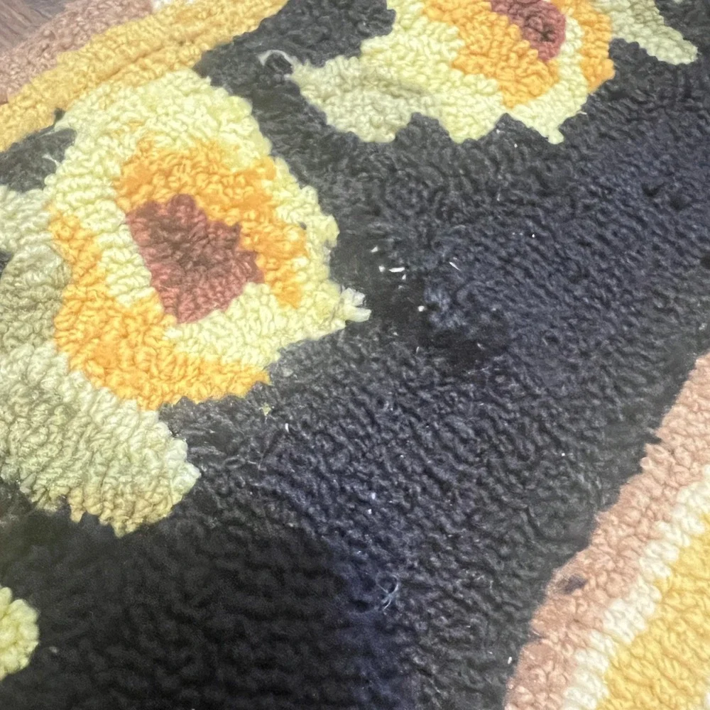 Nourison Hand Hooked Accent Rug 20x33 Sunflower Watering Can Cottagecore Flowers